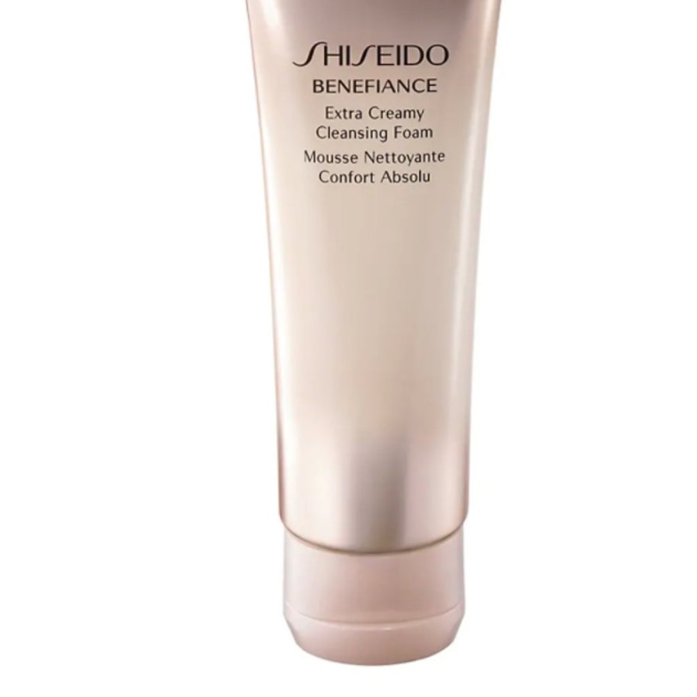 Shiseido Benefiance Extra Creamy Cleansing Foam